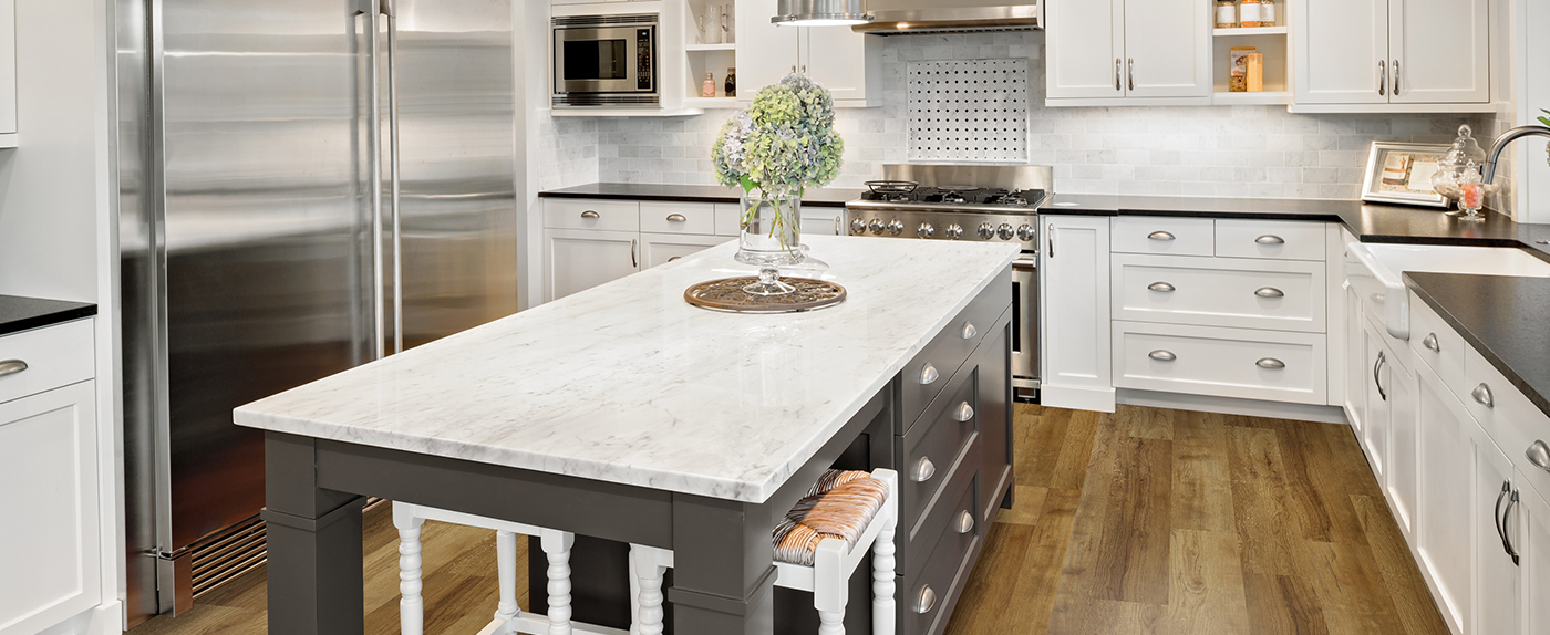 NATIONAL-FLOORING-PRODUCTS-WOOD-AND-LAMINATE-FLOORING-1430 WG-RIG Oak (Cushion) Kitchen Scene